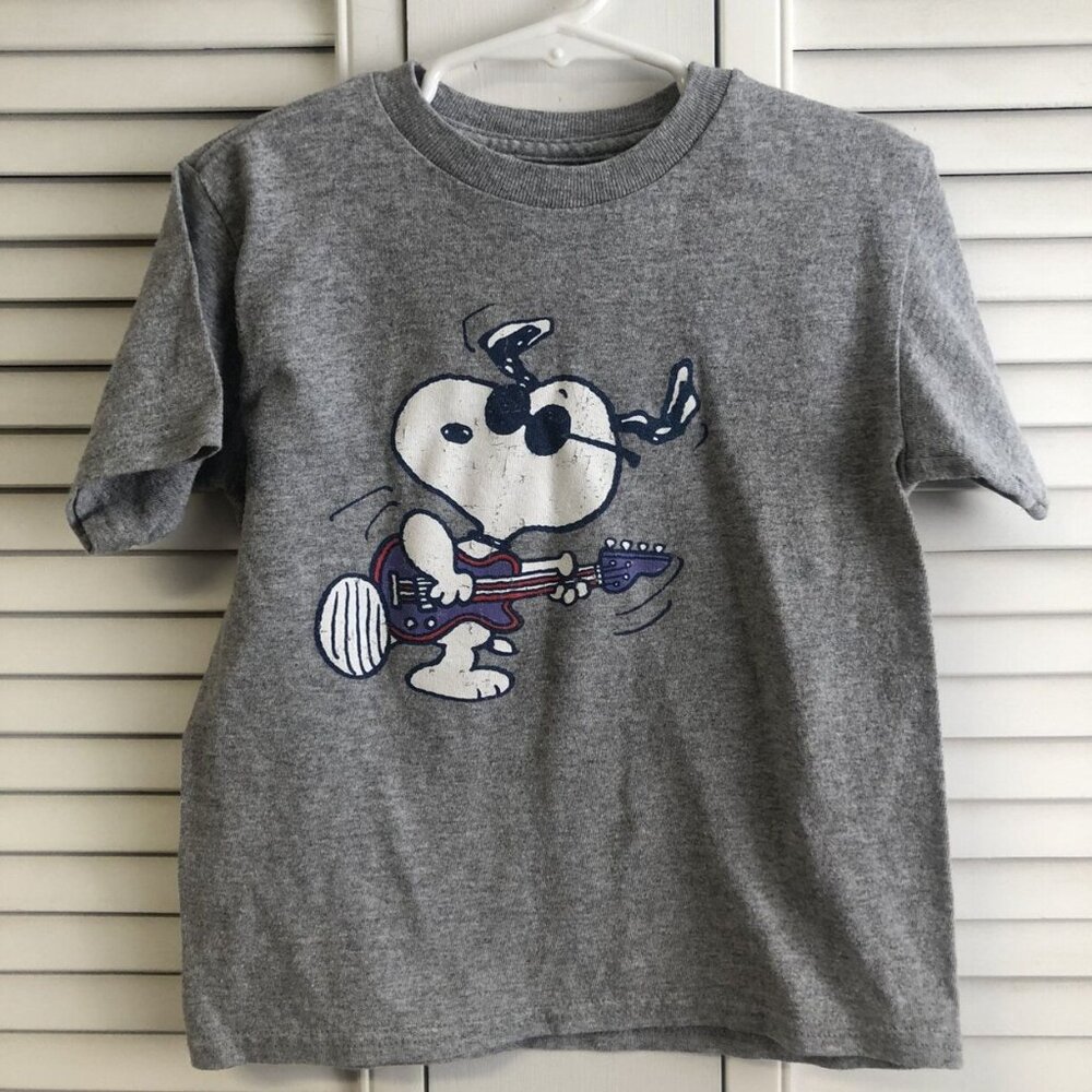 Peanuts Snoopy Size 4 Grey Heather Tee